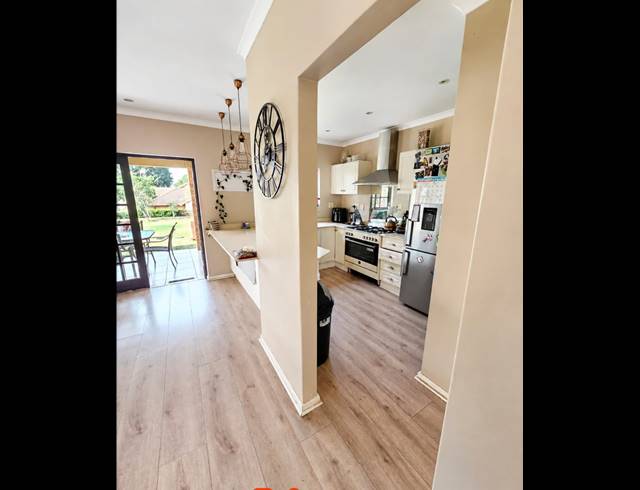 3 BEDROOM HOUSE FOR SALE IN CLIFTON HILL ESTATE